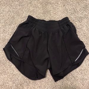 black lululemon size 2